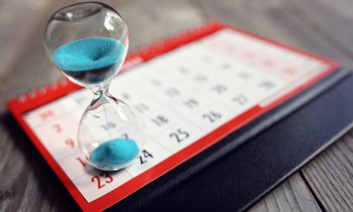 Hourglass on calendar